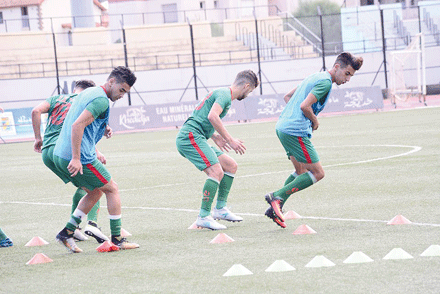 شبيبة سكيكدة: تدريبات مغلقة و إصرار على البقاء في ريادة الترتيب