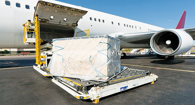 TRANSPORT MARITIME ET AERIEN : Ouverture de l'activité du fret au privé