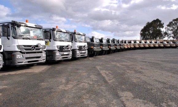 Industrie militaire: livraison de 380 véhicules de marque Mercedes-Benz