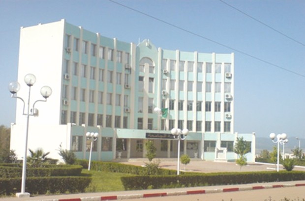 ...Et avec l'université de Guelma