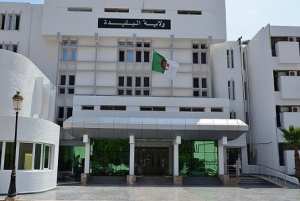 والي البليدة يطلب من الحكومة منح الولاية حصة إضافية تضم 10 آلاف وحدة سكنية من صيغة عدل