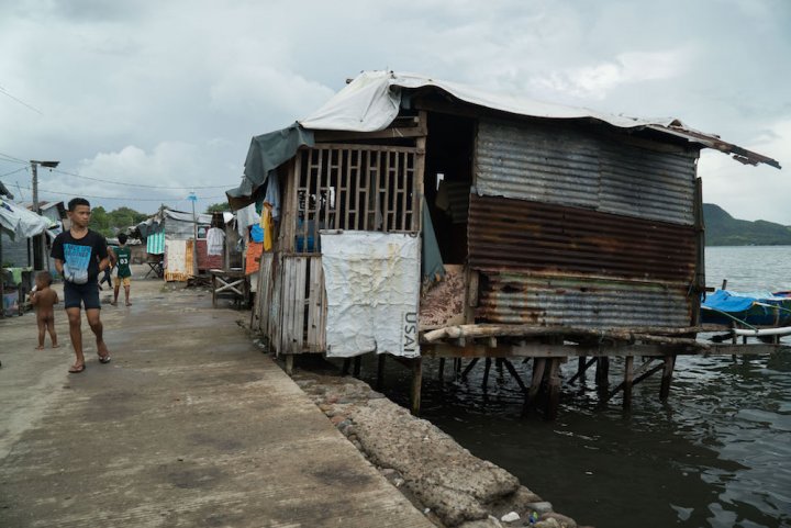 Planète - Quatre ans après le typhon Haiyan aux Philippines, Tacloban panse encore ses plaies