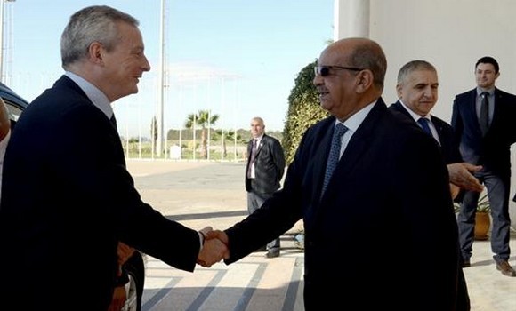 COMEFA et 4e session du dialogue stratégique algéro-français: arrivée à Alger de Jean-Yves Le Drian