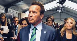 Planète - Le «Terminator» présent à Bonn pour sauver le climat