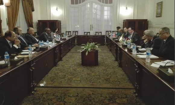 M. Messahel prend part au Caire à la réunion tripartite sur la Libye