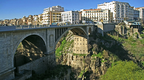 Les couleurs de toutes les inspirations au menu de deux expositions