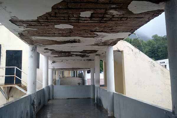 شبح الموت يطارد التلاميذ في مدارس آيلة للسقوط ببجاية