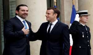 بالفيديو.. الرئيس الفرنسي ماكرون يستقبل الحريري وعائلته في قصر الإيليزيه