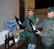 حجز 160 قارورة خمر بحوزة قاصر بسيدي بلعباس