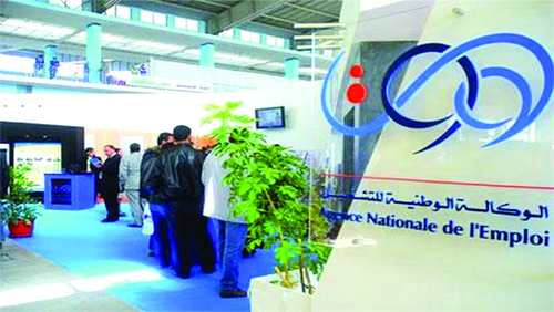 12 877 postes d'emploi créés en dix mois