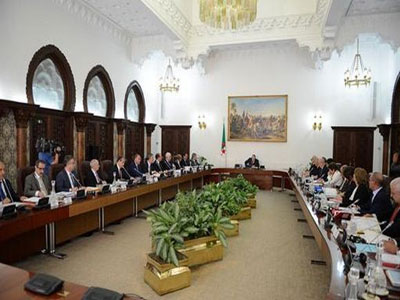 Afin de faciliter l'insertion des jeunes au marché du travail Le Conseil des ministres adopte un avant-projet de loi relative à l'apprentissage