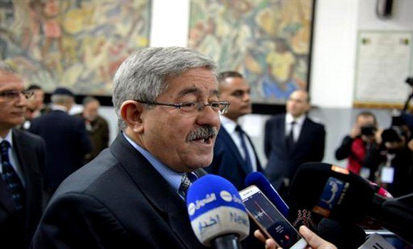 Ouyahia appelle les citoyens à se rendre aux urnes en 