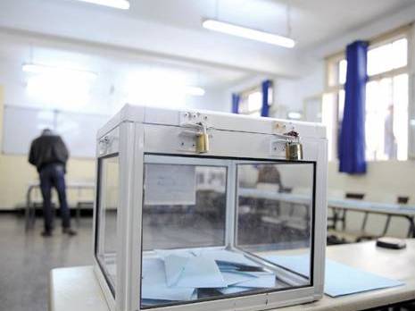 Une tentative de fraude déjouée à Khenchela et des bureaux désertés