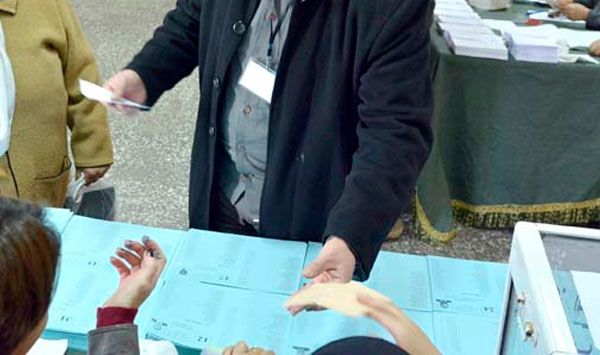 سعيدة تختار «الأفلان»