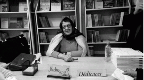 Yasmina Mechakra rencontre ses lecteurs