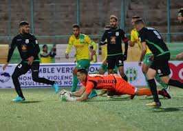 Tizi Ouzou - JSK 1 - CSC 2 : Les Canaris piégés