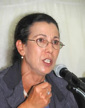 Louisa Hanoune dénonce le «business politique»                                    ELECTIONS LOCALES