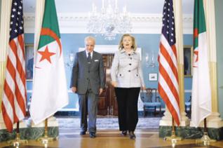 La secrétaire d'Etat américaine salue les «réformes significatives» engagées par l'Algérie et ''l'excellence'' des relations bilatérales : Hillary Clinton attendue en Algérie en février