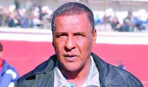 Constantine - Abdelkader Amrani (Entraîneur du CS Constantine): «Il est plus difficile de jouer le titre que le maintien»