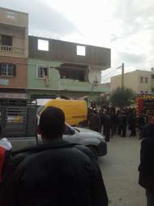 انفجار كبير يحطم بيت احد امواطنين وسط مدينة قايس اليوم