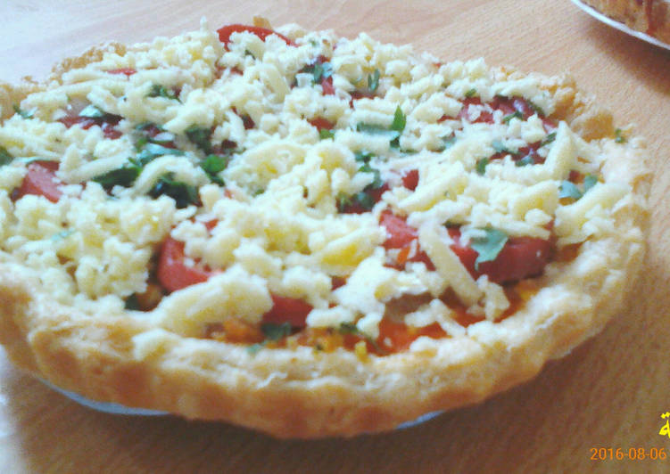 بيتزا بالعجينة المورقة