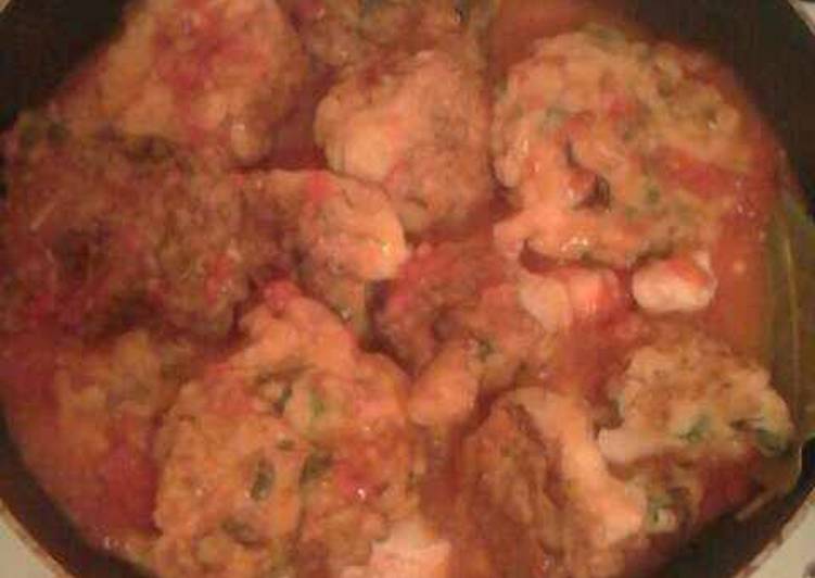 ملفوف مقلي بصلصة الطماطم