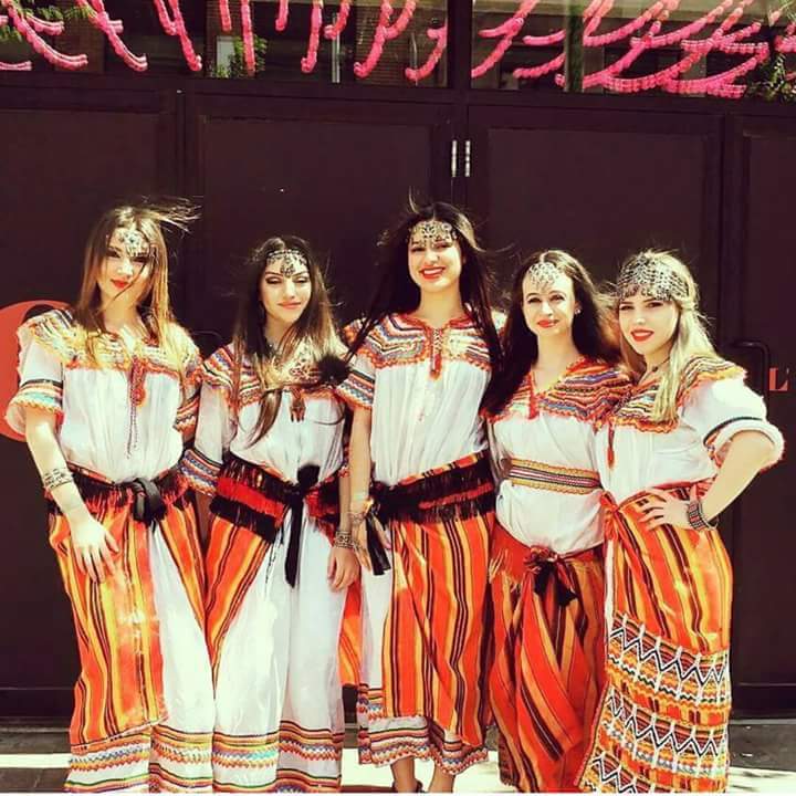 ﻟﻘﺒﻴﻠﻴﺎﺕ ﺗﻴﺰﻱ ﻭﺯﻭ