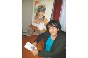 Bahia Kiared, écrivaine et artiste peintre algérienne au Canada, “Montrer la culture de mon pays à travers mes œuvres”