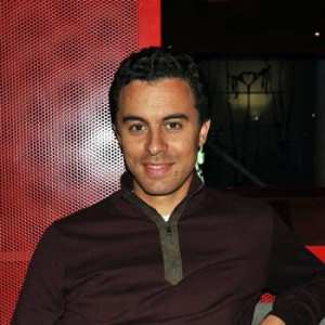 FARID BENLAGHA, PRODUCTEUR, À L'EXPRESSION  Nawell Madani est une humoriste très influente