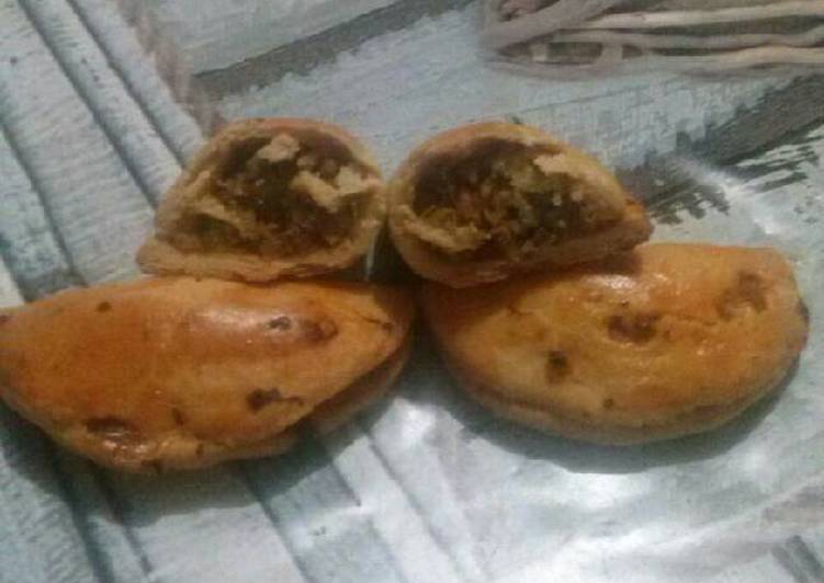 شوصون بالعجينة المورقة