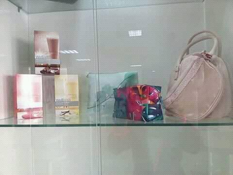 ﺗﻜﻮﻳﻦ ﻓﻲ ﺻﻨﺎﻋﺎﺓ ﻫﻬﺎﺩ ﺍﻟﺘﺠﻬﻴﻞ