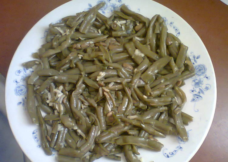 طريقة عمل سلطة اللوبيا الخضراء