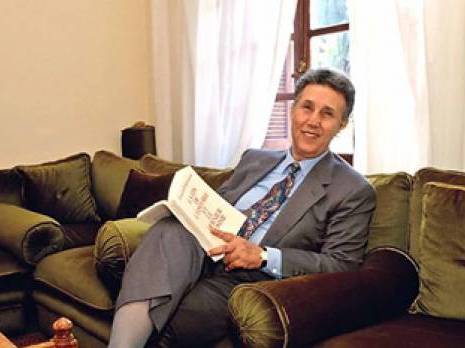 « Rien ne sert de remuer le passé »                                    Témoignage. Rencontre avec Ben Bella à Maghnia en 2004