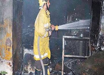 مجهولون يحرقون محلا تجاريا بالجمعة بني حبيبي في جيجل                                    موازاة مع تفكيك عصابة بالطاهير