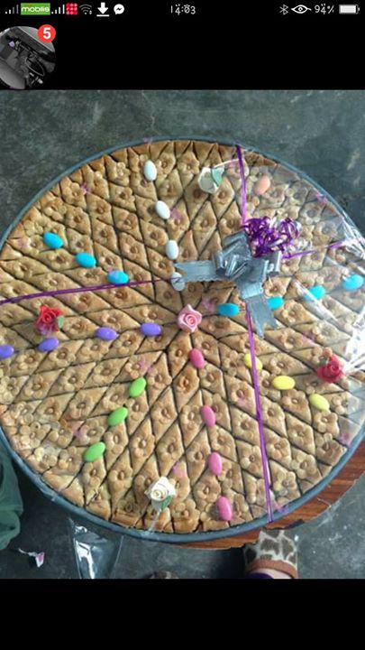 حلويات عنابية