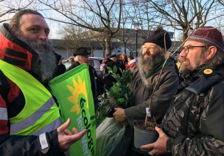 Planète - Notre-Dame-des-Landes (France) : plusieurs centaines de Bretons pour fêter l'abandon du projet