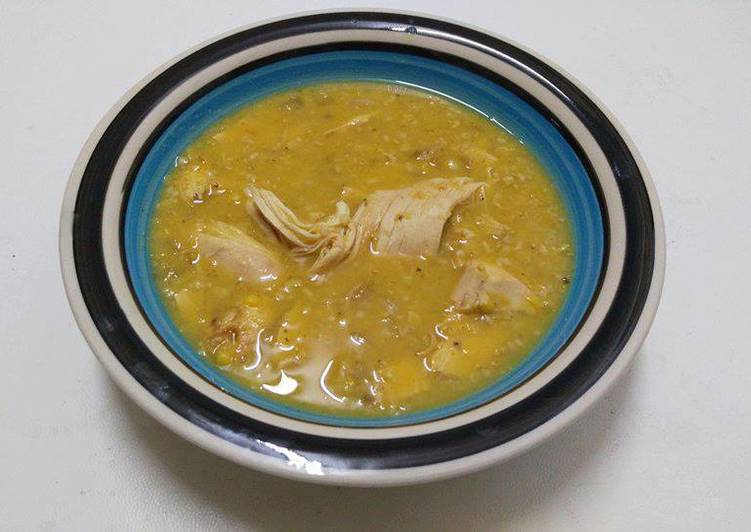 شوربة العدس بالدجاج والشوفان