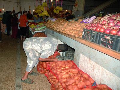 L'augmentation des salaires évanouie dans le tourbillon des prix                                    Hausse vertigineuse de la mercuriale à Annaba