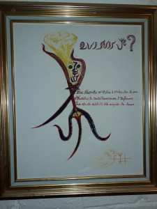 L’homme es un vautour qui tourne autour il a tond son tour,