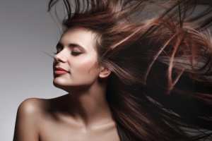 كيراتين طبيعي لتنعيم الشعر بخلطة بذور الكتان