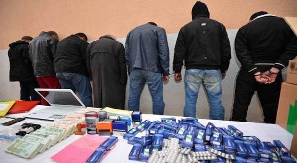 Médicaments contrefaits: La police saisie plus de 650000 comprimés