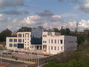 Aïn-Temouchent: Des réductions de prix au Salon du livre