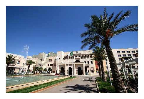 Tlemcen - L'espagnol Cervantes visite la capitale des zianides