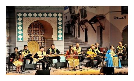 Hommage à Omar Bensemane pour l'inauguration du 8e Festival de musique andalouse