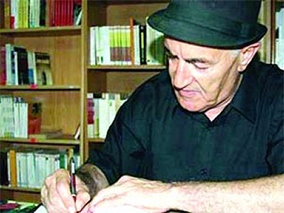 Un jeu littéraire sur l’écriture et la mémoire dans ''Moi, Scribe'' de Rachid Mokhtari