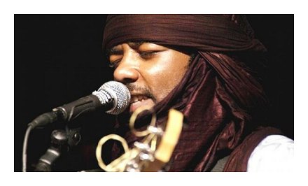 الفنان الجزائري نبيل بالي عثماني في تظاهرة