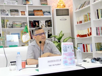 المكتبي سيد علي صخري يتناول طرائف بمكتبة شايب دزاير