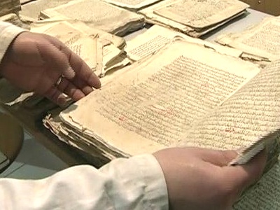 في اليوم العالمي للمكتبات وزير الثقافة يؤكد: نحو رقمنة المكتبة والحفاظ على المخطوطات