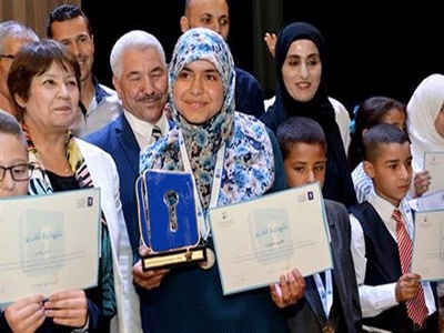 التلميذة بشرى ميسوم ممثلة الجزائر في مسابقة «تحدي القراءة العربي»