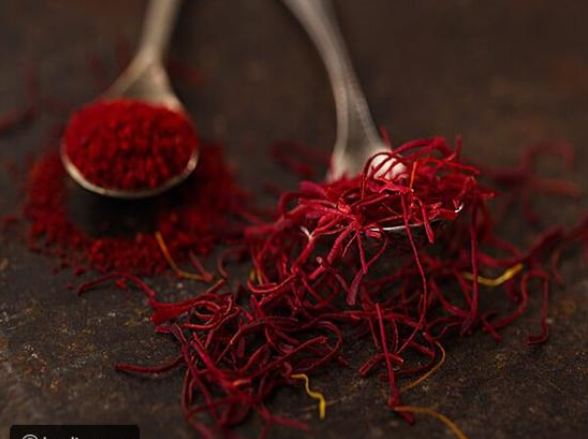 هذه هي فوائد الزعفران الصحية والجمالية الثمينة